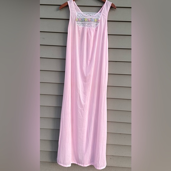 Vintage pink nightgown cottagecore size small - Picture 1 of 4